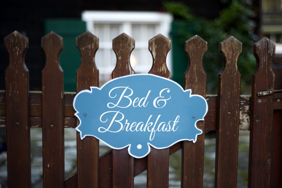 Schild Bed & Breakfast